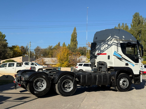 Iveco Stralis 460 6x2 Eje Neumatico 2011 Rentaltrucks Vial