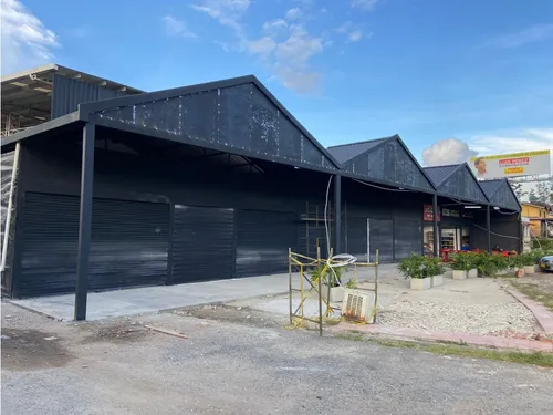 Local En Arriendo En Llanogrande, Rionegro.