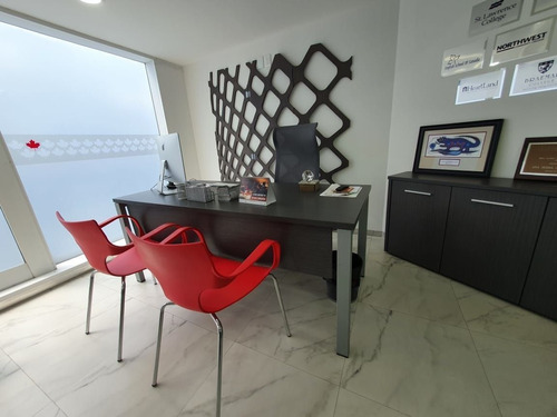 Oficina Con Terraza En Venta