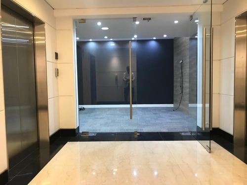 Oficina En Venta - Catalinas