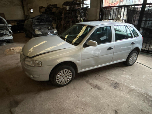 Volkswagen Gol Power 1.4n 5p Chocado Un Guardabarro Funciona