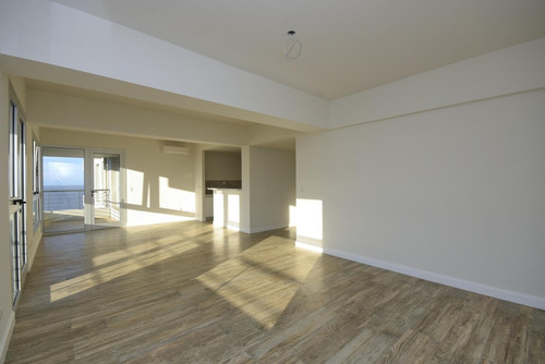 Imagen 3 de 30 de Excelente 4 Ambientes. Vistal Al Rio. Full Amenities.