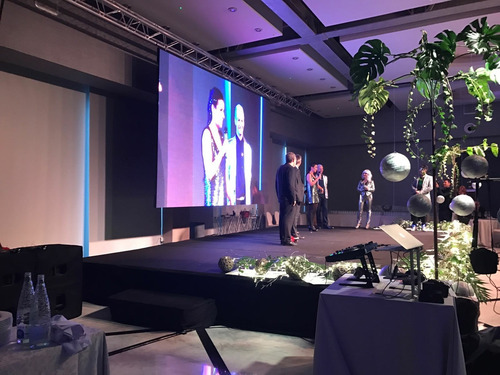 Imagen 3 de 10 de Pantalla Led Para Eventos Banner Led P2.5 Alquiler De Tv 65