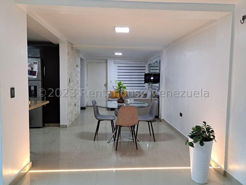 Juan Carlos González. Renta House Carabobo Vende Townhouse Res. Villa Jardín San Diego Mls #24-565 Rah/jcg.