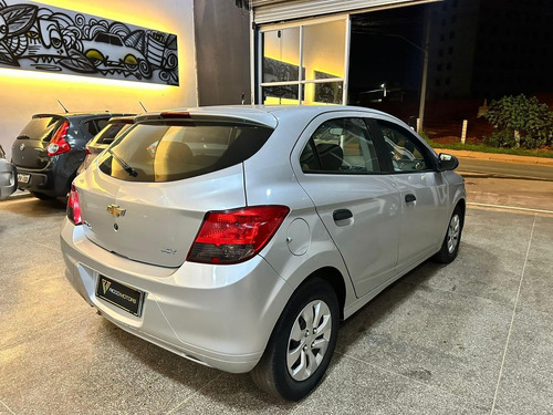 Chevrolet Onix 10mt Joye