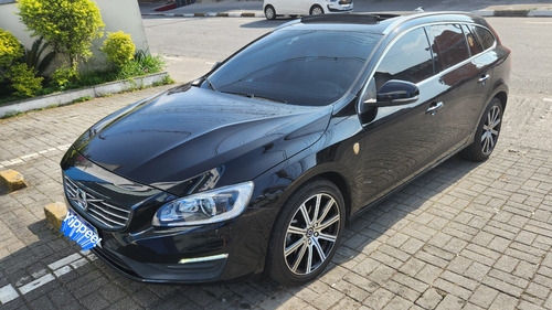 Volvo V60 2.0 T5 Momentum Drive-e 5p