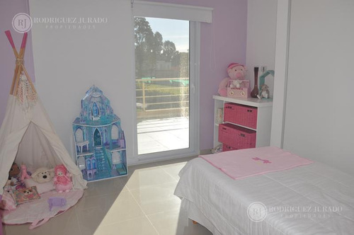 Imagen 10 de 30 de Casa De Categoría En La Mejor Ubicación De San Matias - 330m2 Cubiertos Oportunidad!