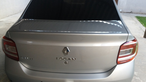 Imagem 9 de 11 de Renault Logan