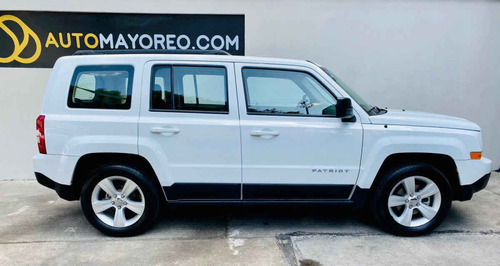 Imagen 5 de 11 de Jeep Patriot 2017 5p Sport L4/2.4 Aut