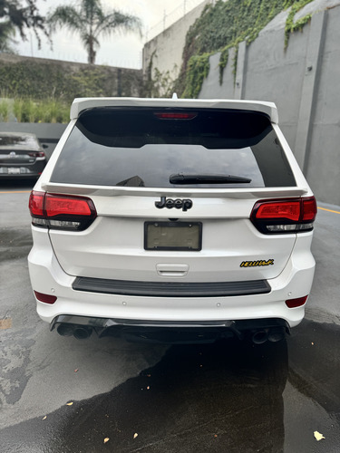 Jeep Grand Cherokee Trackhawk Hellcat