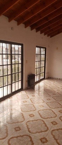 Imagen 9 de 14 de Permuta - Block De 3 Departamentos En Venta - Moron Norte