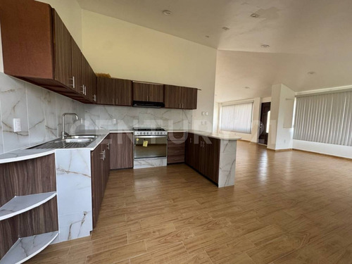 Propiedad En Venta En Rancho El Meson !!!