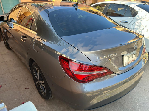 Mercedes-Benz Clase CLA 1.6 200 Cgi Mt