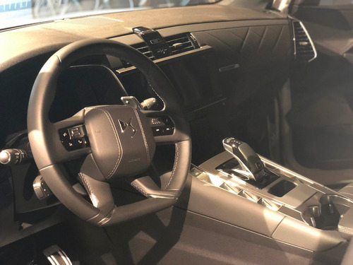 Ds Ds7 Crossback Hdi 180 Automatic So Chic 0km - Darc Autos