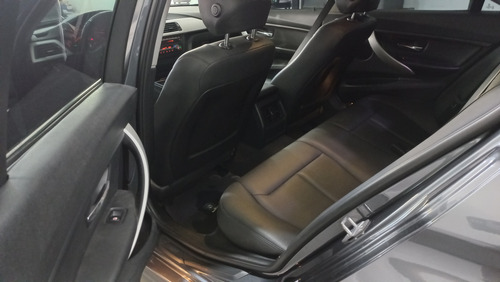 BMW 330i 2.0 320i Sedan At