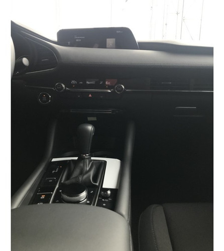 Imagen 5 de 10 de Mazda 3 Touring 2.0 At Sedan 2022