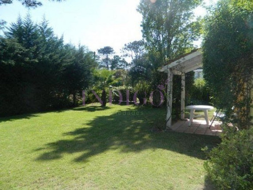 Muy Buena Casa En Venta Y Alquiler En La Zona Mas Linda De Montoya.- Ref: 251