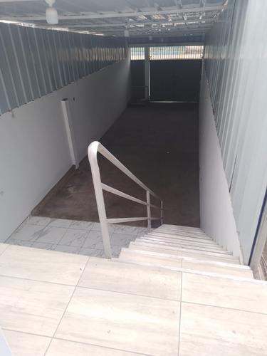 Alquilo Amplio Local Comercial En Huaral