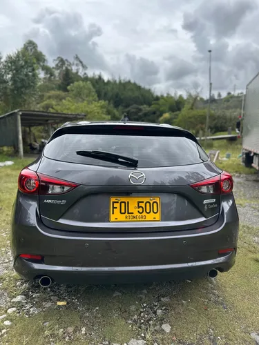 Mazda 3 2.0 Sport Touring