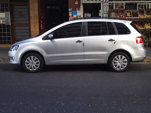 Volkswagen Suran 1.6 Trendline 11b 2011