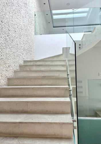 Residencia Avaluo Superior Privada Status En Metepec