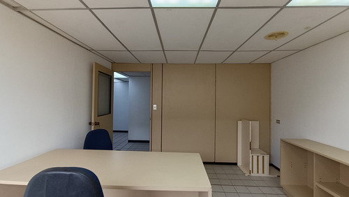 Oficina Amoblada En Venta 183,57 M2 Los Ruices
