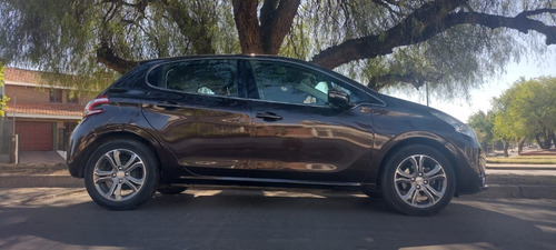 Imagen 5 de 15 de Peugeot 208 Feline Pack Cuir