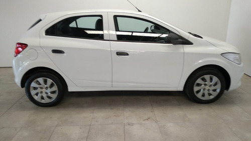 Imagen 5 de 9 de Chevrolet Onix 1.4 N Lt 2015