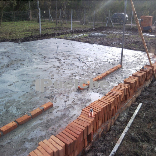 Chalet Amplio, De Tres Dormitorios A Construir En Ladrillos Y Hormigón - Sin Anticipo - No Son Prefabricadas