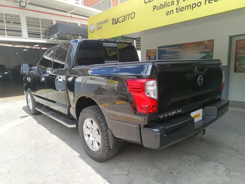 Nissan Tittan Sv 2017 4x2