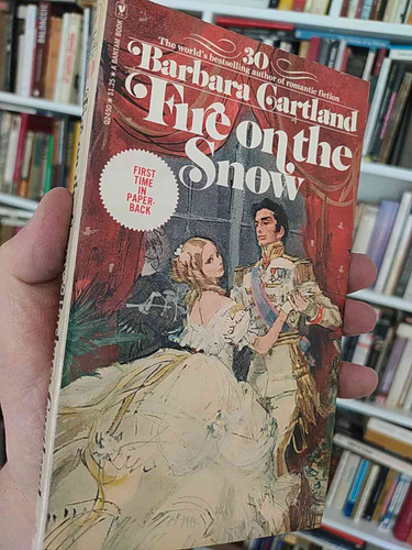 Fire On The Snow  Barbara Cartland  Toronto Books En Ingles