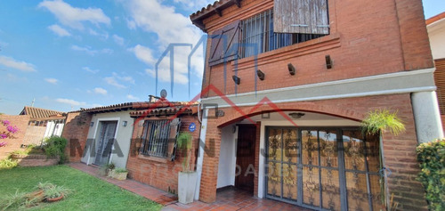 Venta Hermoso Chalet De 5 Ambientes En Ciudad Evita.