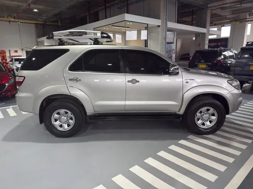 Toyota Fortuner 2.7l 4x4