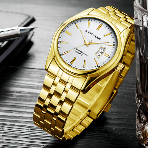 Reloj De Cuarzo Con Correas De Acero Con Calendario Kingnuos Color De La Correa Dorado Color Del Fondo Blanco