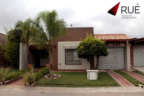 Imagen 7 de 17 de Casa En Venta De 3 Dormitorios En B° Cerrado Soles Del Oeste. Apto Crédito Zona Sur
