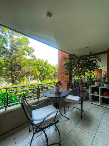 470 M2. Sofisticado Dúplex Amoblado-con Gran Jardín-5d+4b