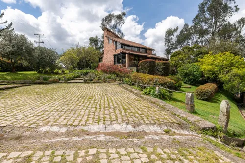 Casa En Venta En La Calera. Cod V9446