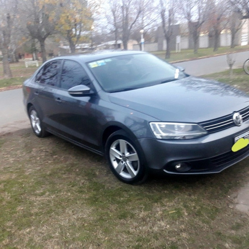 Imagen 1 de 6 de Volkswagen Vento 2.5 Luxury 170cv Tiptronic 2011