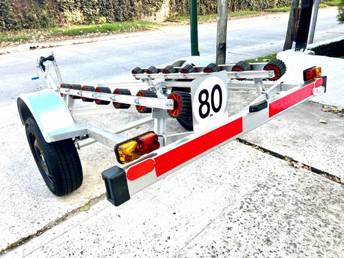 Imagen 11 de 24 de Trailer Moto De Agua