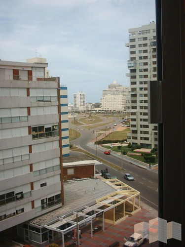 Imagen 5 de 29 de Apartamento En Punta Del Este, Brava