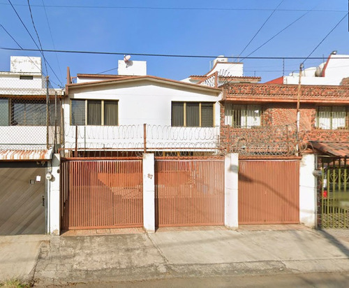 Casa En Venta En Prado Churrubusco, Alcaldia Coyoacan, Cdmx.