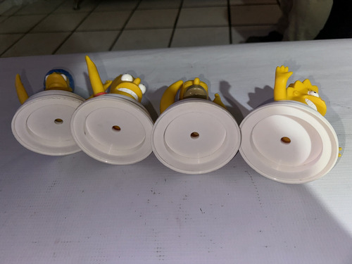Lote De Figuras Coleccionables De Los Simpsons Tapas De Vaso (Usado)