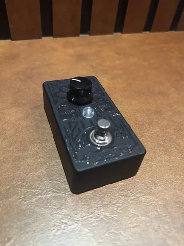 Pedal Noise Gate Zuul Blackout Ed Limited Fortin | MercadoLivre