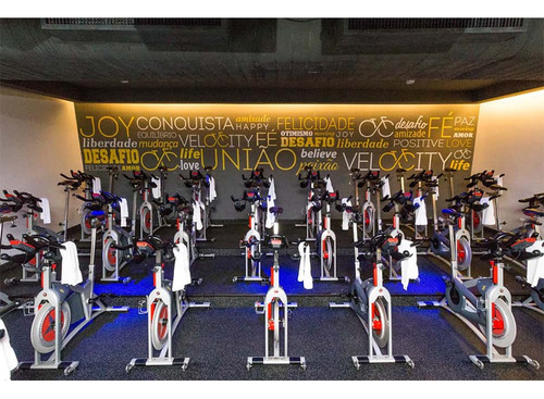 Piso De Goma En Rollo Gimnasios Crossfit 4mm ( Precio X M2 )