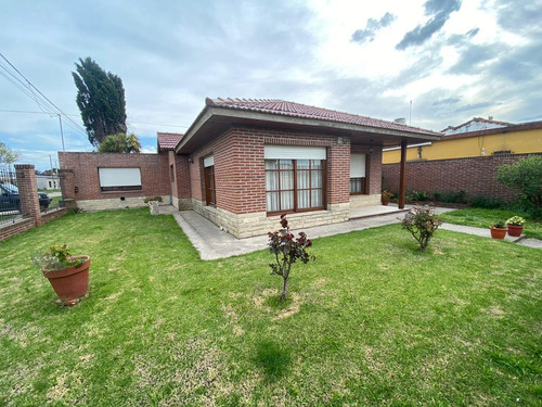 Casa / Chalet Av. 37 Esq. 32 - Miramar