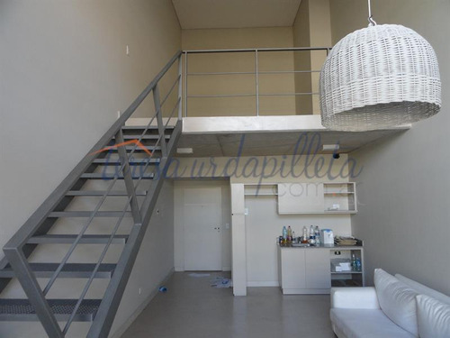 Departamento En Venta Con Balcón, Parrilla En Loft De Ayres Vila- Pilar