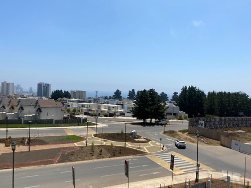 Departamento En Venta De 2 Dorm. En Concón