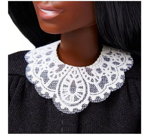 Imagem 3 de 6 de Barbie Prof. Juíza Cabelo Castanho Escuro Ms
