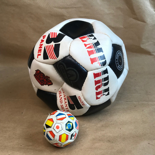 Bola Futebol Capotão Costurada A Mão Antigo Usado