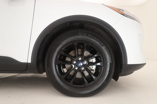 Imagen 8 de 25 de Ford Kuga Se 2.5 Hibrido At 2020